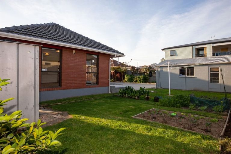 Photo of property in 50 Nursery Road, Phillipstown, Christchurch, 8011