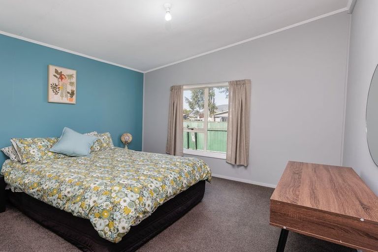 Photo of property in 5 Exeter Street, Waimate, 7924