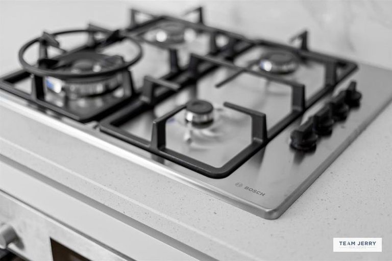 Photo of property in 30 Whare Kauri Road, Papakura, 2110