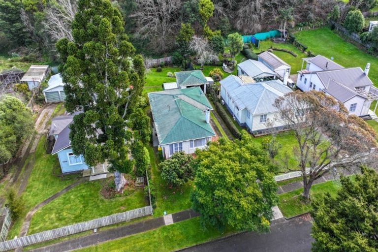 Photo of property in 16 Kennedy Street, Paeroa, 3600