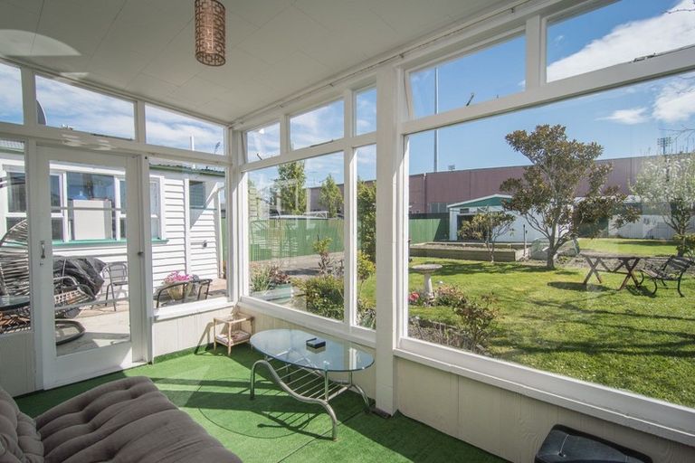 Photo of property in 37 Raymond Street, West End, Timaru, 7910