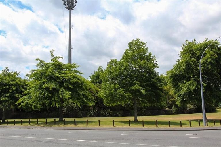 Photo of property in 5/21 Seddon Road, Frankton, Hamilton, 3204