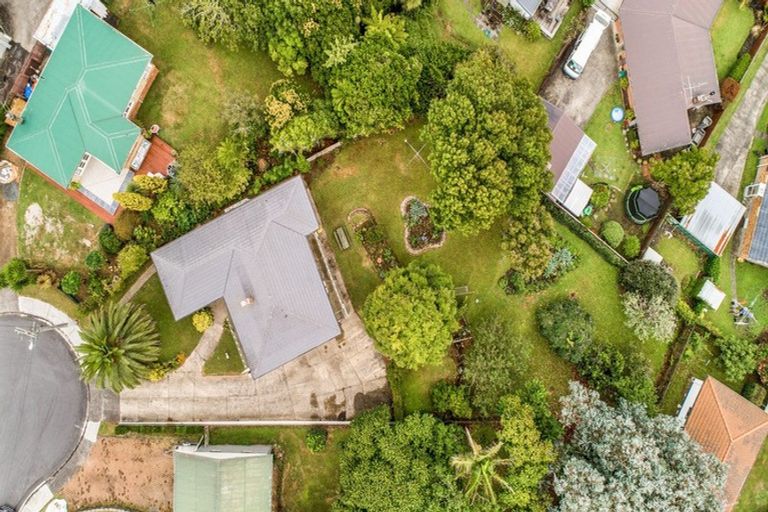 Photo of property in 15 Campbell Place, Papakura, 2110