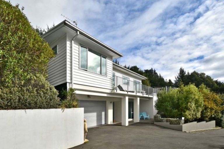 Photo of property in 11 Maurice Knowles Lane, Cashmere, Christchurch, 8022