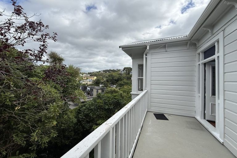Photo of property in 20 Northland Road, Northland, Wellington, 6012