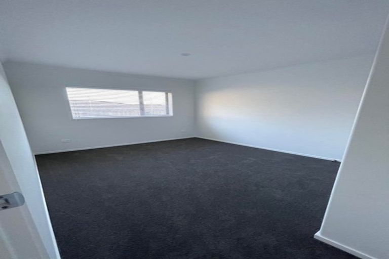Photo of property in 11 Royal St Annes Drive, Te Kamo, Whangarei, 0112