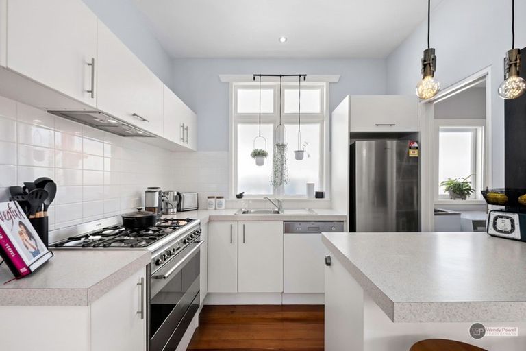 Photo of property in 13 Plunket Avenue, Petone, Lower Hutt, 5012