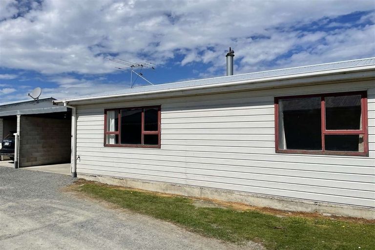 Photo of property in 20a-b Redmond Street, Gore, 9710