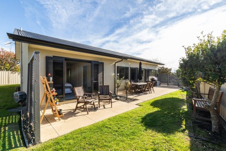 Photo of property in 8 Hanna Place, Havelock North, 4130