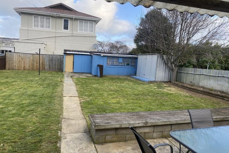 Photo of property in 129 Macandrew Road, South Dunedin, Dunedin, 9012