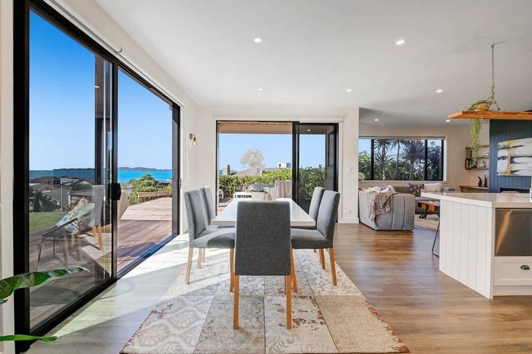 Photo of property in 9 Koru Place, Snells Beach, 0920