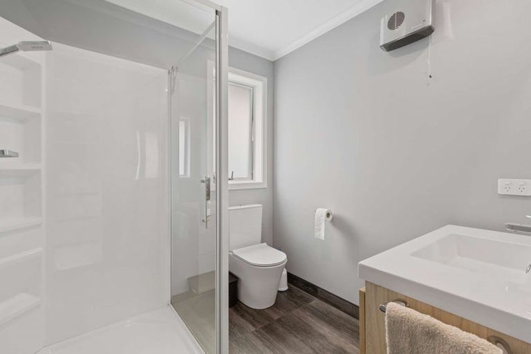 Photo of property in 6 Kuakua Close, Papamoa Beach, Papamoa, 3118