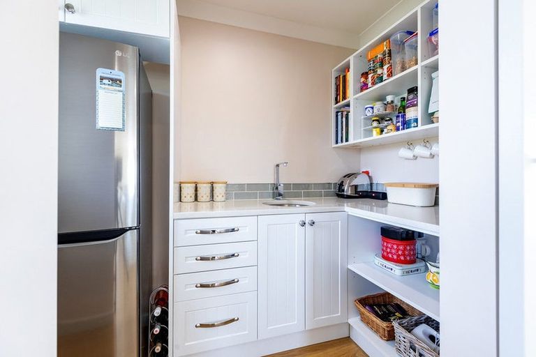 Photo of property in 69 Southdown Drive, Martinborough, 5781