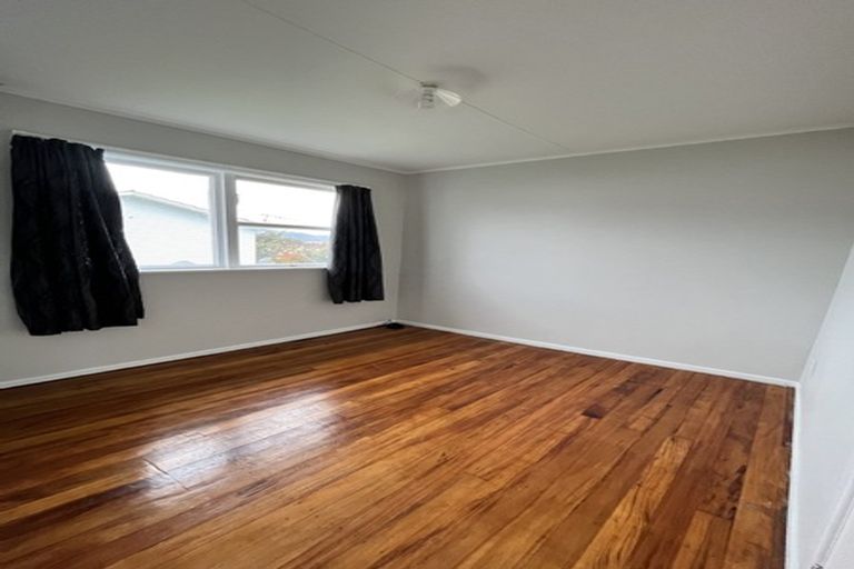Photo of property in Shakespeare Flats, 8/48 Merton Street, Trentham, Upper Hutt, 5018