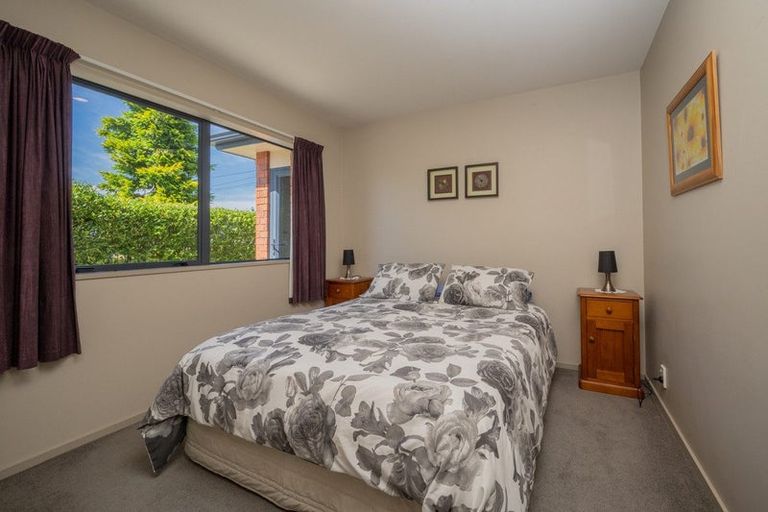 Photo of property in 60 Newcastle Street, Clyde, 9330