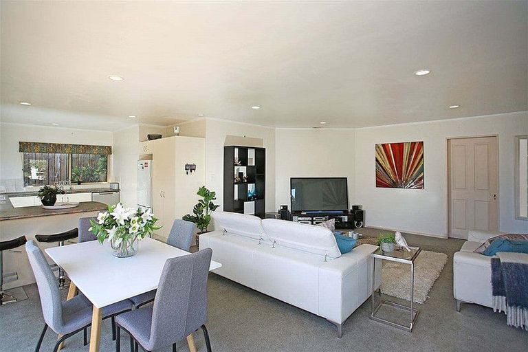 Photo of property in 35a Youngs Road, Papakura, 2110