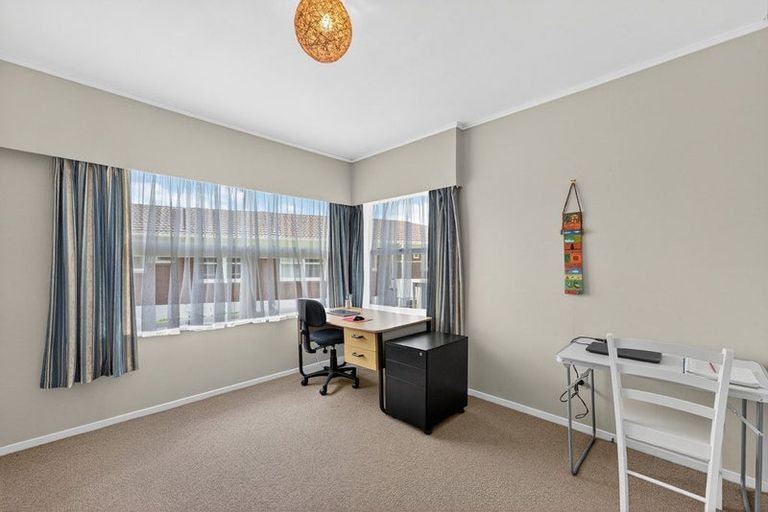 Photo of property in 98 Eban Avenue, Hillcrest, Auckland, 0627