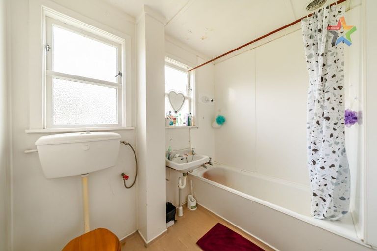 Photo of property in 43 Rata Street, Naenae, Lower Hutt, 5011