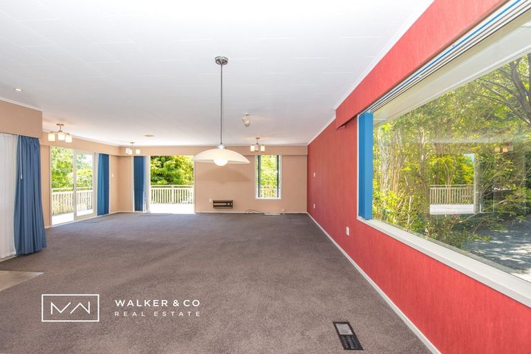 Photo of property in 9 Zeala Grove, Stokes Valley, Lower Hutt, 5019