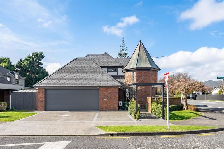 Photo of property in 33 Saint Columbans Grove, Boulcott, Lower Hutt, 5010