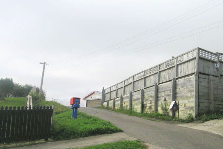 Photo of property in 3 King Crescent, Ranui, Porirua, 5024