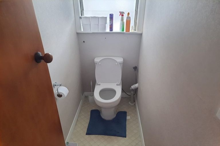 Photo of property in 30 Weybridge Crescent, Glen Innes, Auckland, 1072