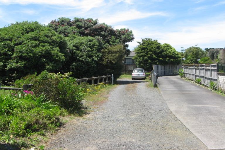 Photo of property in 18 Litchfield Place, Clarks Beach, 2122