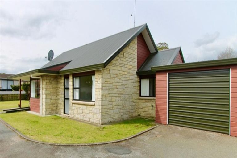 Photo of property in 10a Robertson Street, Glenholme, Rotorua, 3010