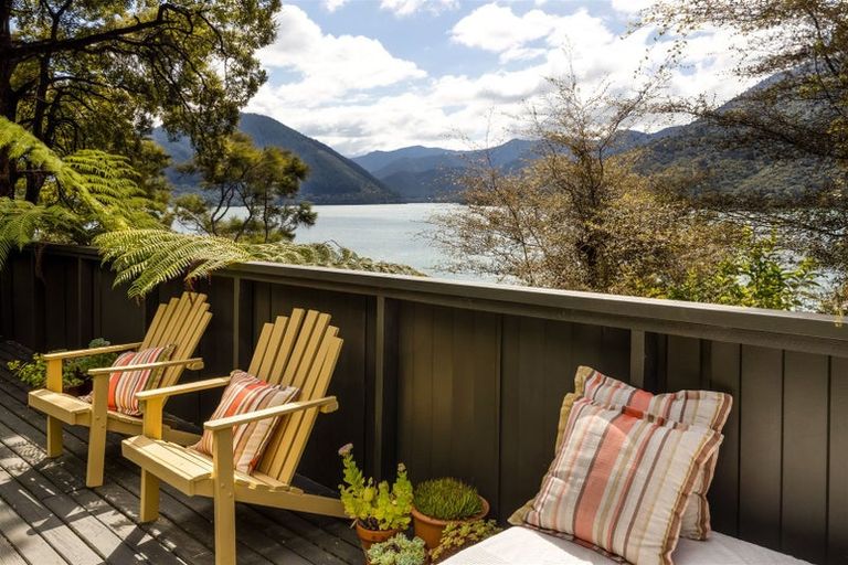 Photo of property in 480 Moetapu Bay Road, Moetapu Bay, Picton, 7282