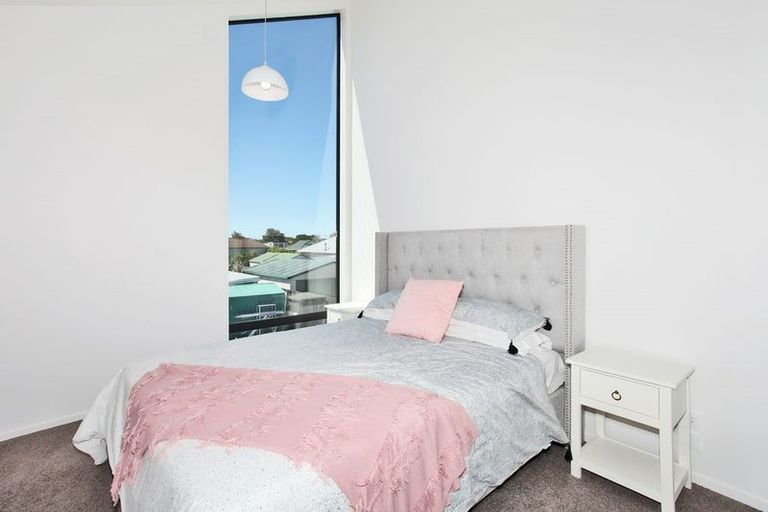 Photo of property in 5/61 Osborne Street, Waltham, Christchurch, 8011