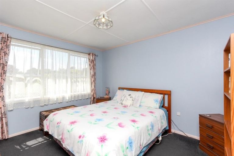 Photo of property in 282 Mangorei Road, Merrilands, New Plymouth, 4312