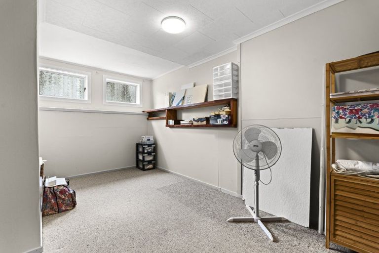 Photo of property in 4b Clerke Place, Marfell, New Plymouth, 4310