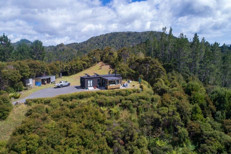 Photo of property in 61 Spikes Way, Whitianga, 3510