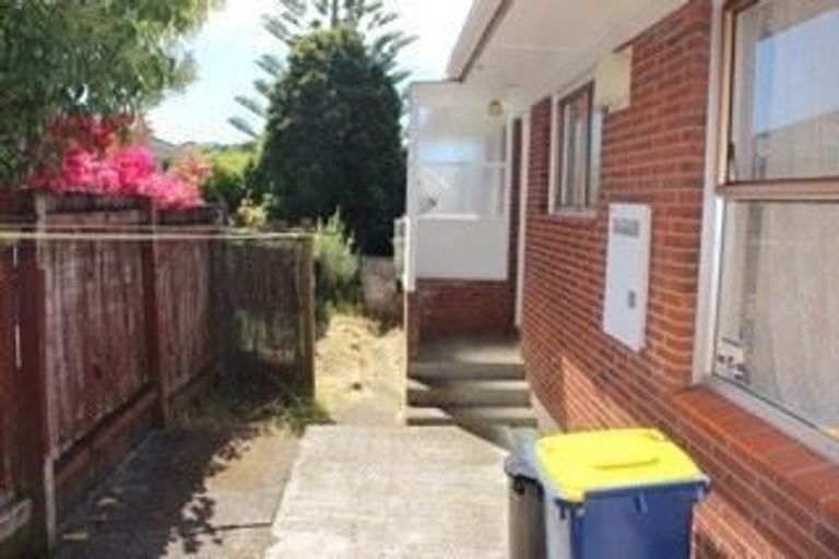 Photo of property in 1/57 Alton Avenue, Hillcrest, Auckland, 0627