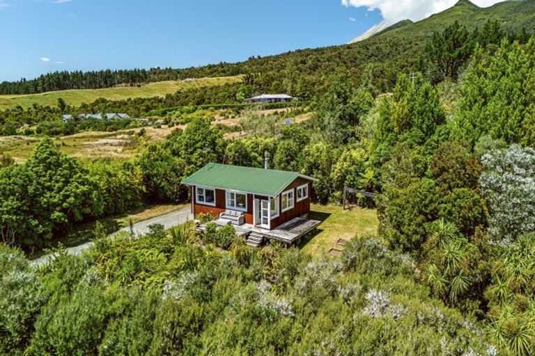 Photo of property in 1830a Mangorei Road, Mangorei, New Plymouth, 4371