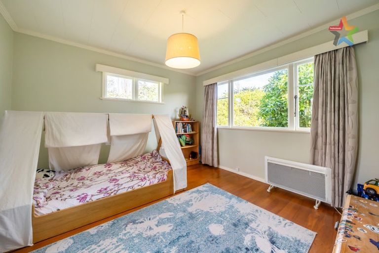 Photo of property in 3 Gibbs Crescent, Wainuiomata, Lower Hutt, 5014