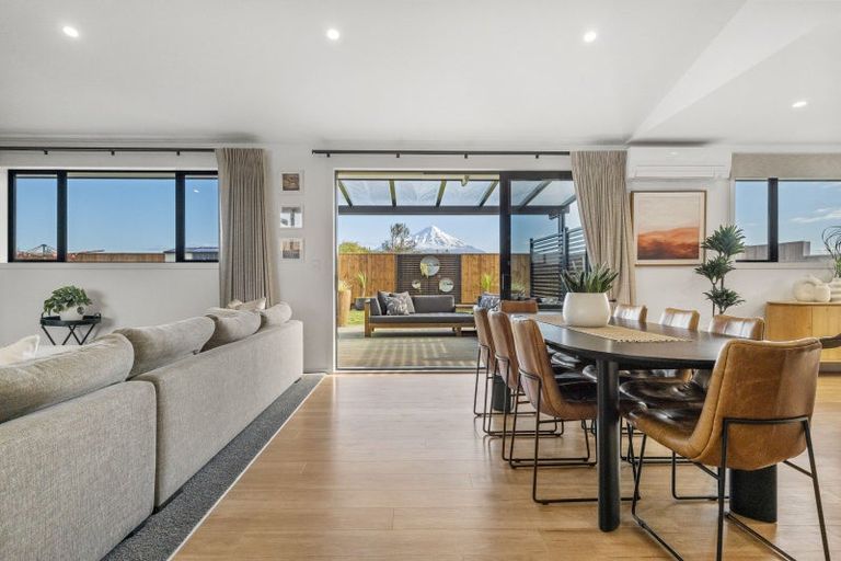 Photo of property in 11 Midsummer Avenue, Stratford, 4332