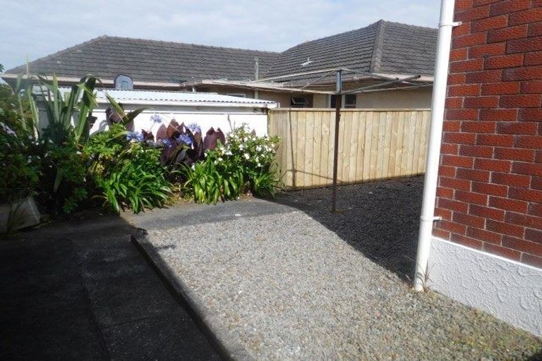 Photo of property in 1/67 Young Street, New Plymouth, 4310