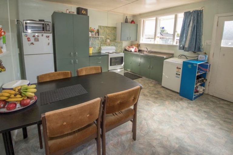 Photo of property in 46 Eltham Road, Blenheim, 7201