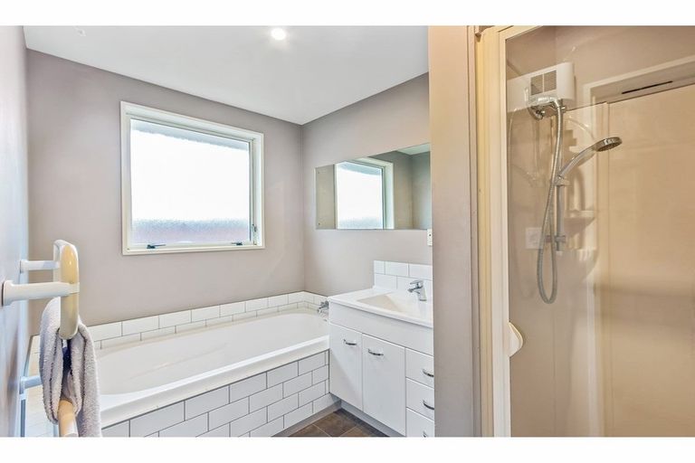 Photo of property in 2/44 Shands Road, Hornby, Christchurch, 8042