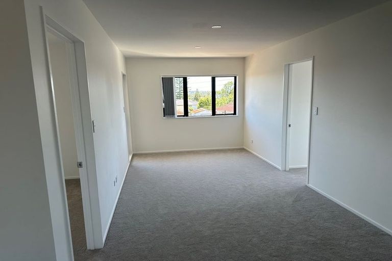 Photo of property in 36a Vodanovich Road, Te Atatu South, Auckland, 0610