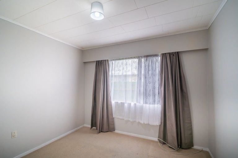 Photo of property in 17 Walton Place, Flaxmere, Hastings, 4120