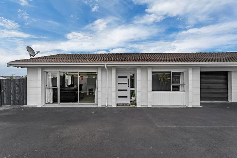 Photo of property in 1/26 Airfield Road, Takanini, 2112