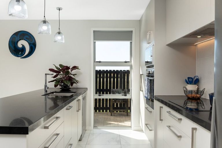 Photo of property in 18 Marion Crescent, Papamoa Beach, Papamoa, 3118