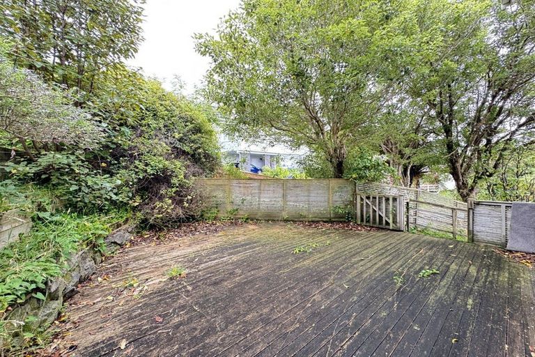 Photo of property in 29 Hollies Crescent, Johnsonville, Wellington, 6037