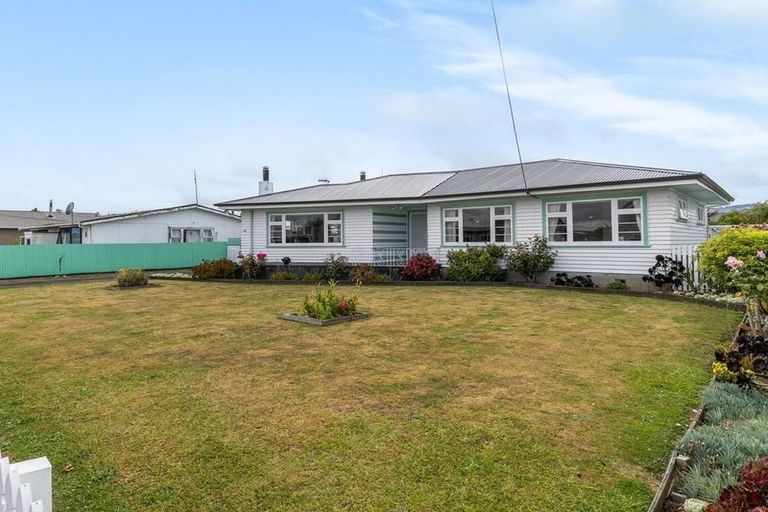 Photo of property in 46 George Street, Levin, 5510