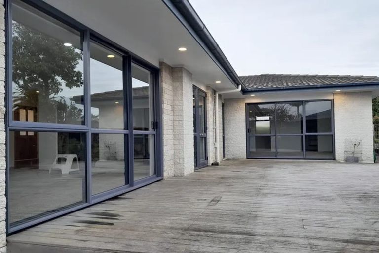 Photo of property in 301 Bucklands Beach Road, Bucklands Beach, Auckland, 2012