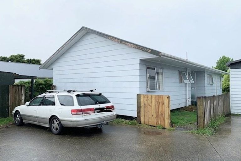 Photo of property in 153a Bruce Mclaren Road, Henderson, Auckland, 0612