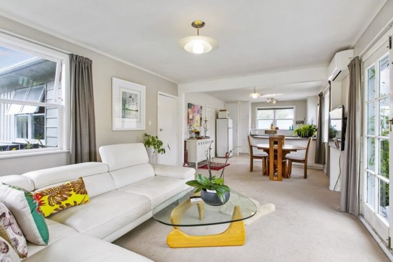 Photo of property in 1/47 Mildmay Road, Henderson, Auckland, 0610