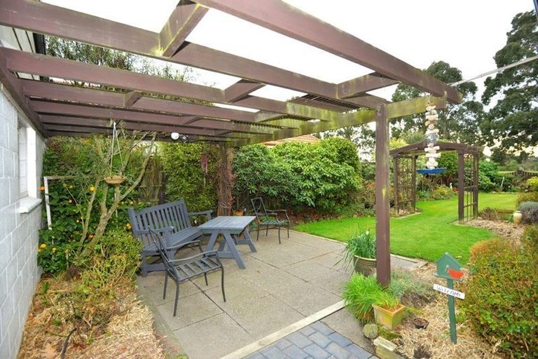 Photo of property in 42 Karnak Crescent, Russley, Christchurch, 8042